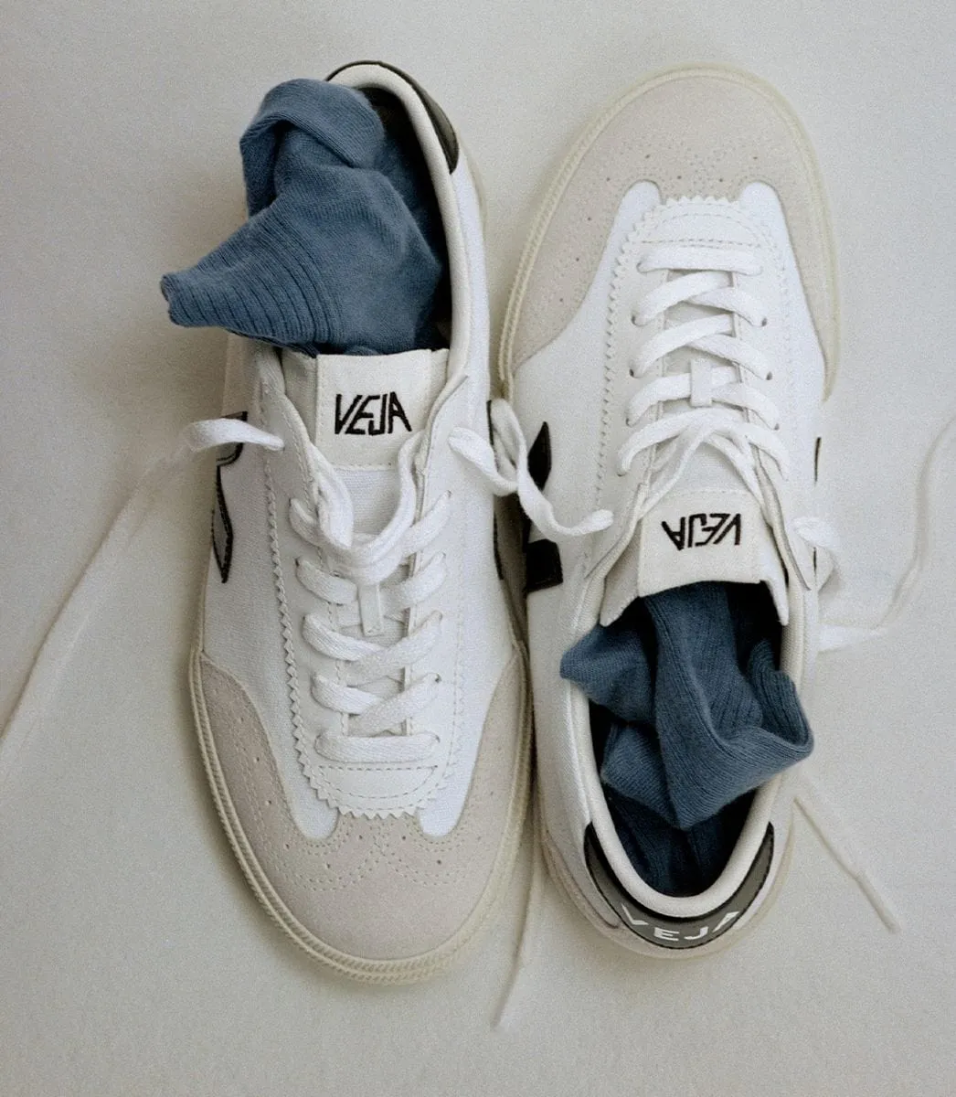 Veja | Volley Canvas - White w/ Black